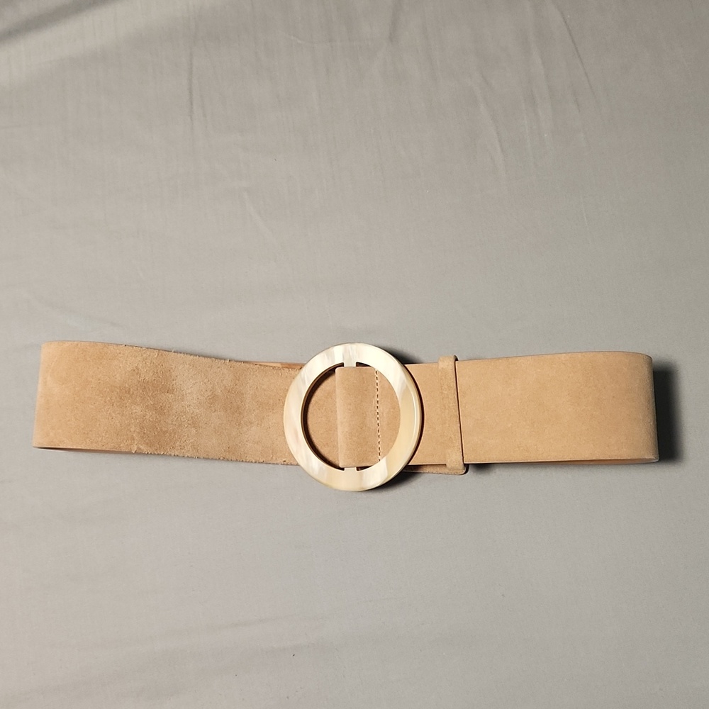 Alice and Olivia By Stacey Bendet 100% Cow leather belt